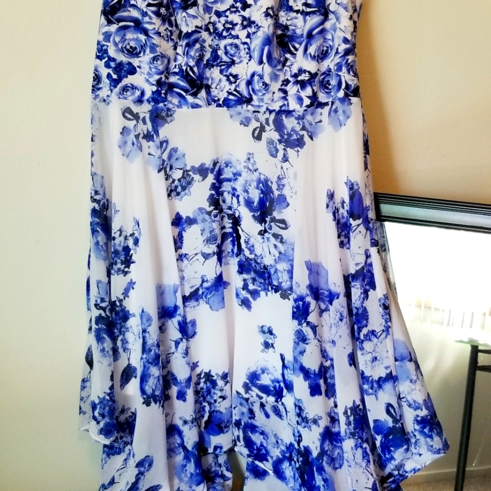 Signature by Robbie Bee size 18 blue dress